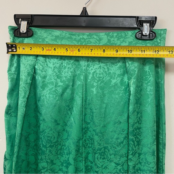 ELEGANT KELLY GREEN Wide Leg Satin Floral Formal Statement Trousers Size 6 Funky - Picture 10 of 10